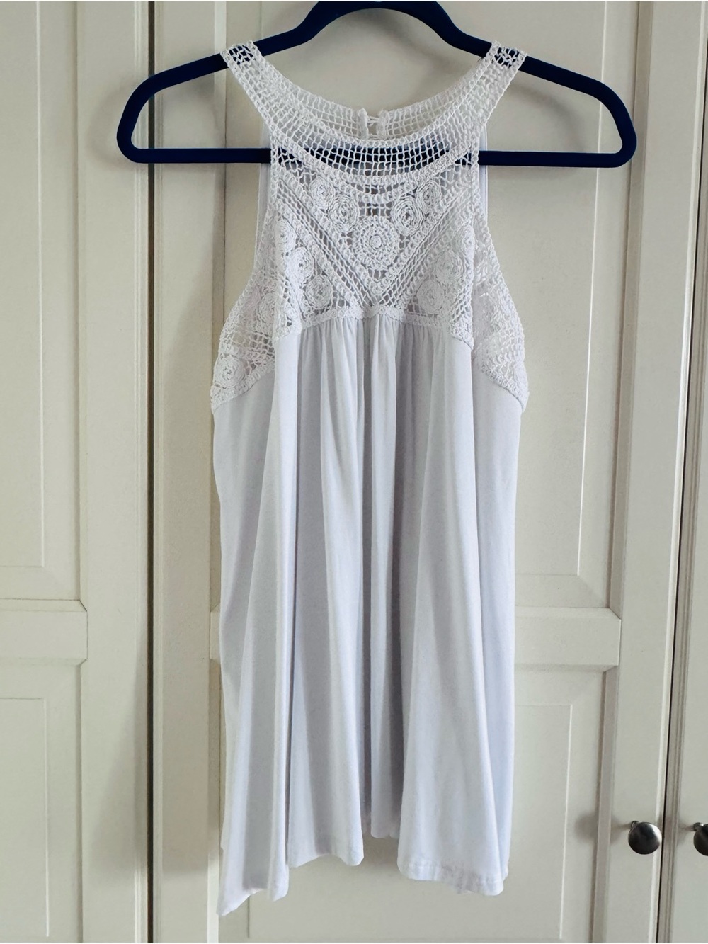 Crochet Yoke White Women's Tank Top